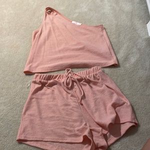 One shoulder pink set